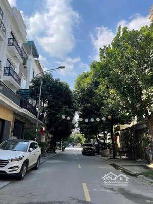 duy nhất 1 căn liền kề văn phú bán nhanh 14.7 tỷ