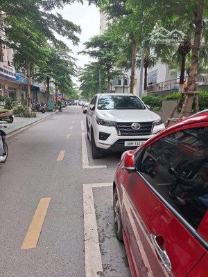 tt thanh trì - 90m phân lô - vỉa hè ô tô tránh - kinh doanh địn - xây tòa vp- s.ổ đẹp