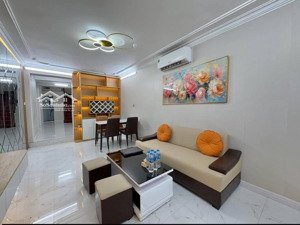 nhà đẹp phương mai, đống đa 20/110m, 4 tầng, mt 4m, giá 5.5 tỷ.