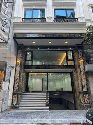 toà building 9 tầng 1 hầm, 135m2, mặt tiền 7,5m phố nguyễn hoàng - 3 oto tránh vỉa hè, 3 thoáng