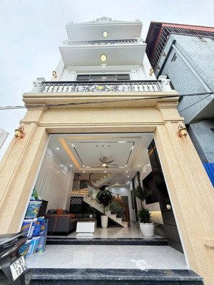 chính chủ em bán nhà 3 tầng mỹ tranh, nam sơn, an dương 2,2 tỷ