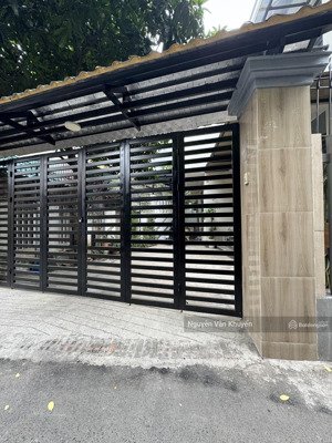 phố hoa lâm ,11 tỷ ,56m2 ,mt 5m , 5 tầng,tháng máy xịn xò , 10m ra ô tô tránh ,full nội thất