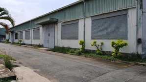 nhà xưởng cho thuê quận gò vấp dt: 2000m giá 150 triêu/tháng lh: 