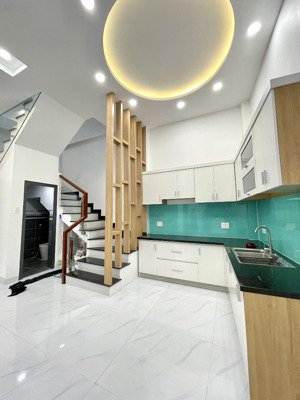bán nhà ngay đường bờ bao tân thắng, 4 tầng mới, 7x8m, chỉ 5.6 tỷ