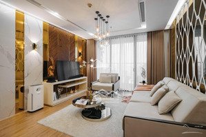 bán căn hộ khu 130 đốc ngữ, ba đình, diện tích 100 m2, có 3 pn, 2 phụ, nội thất đẹp, giá 9,6 tỷ