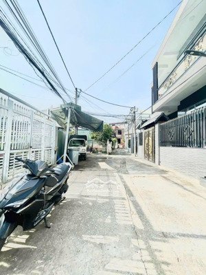 cần bán gấp nhà cấp bốn mới toanh phường tam hiệp