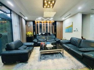 bán căn hộ 71 nguyễn chí thanh vườn xuân 95 m2, 2 pn, (có thể sửa thành 3 pn), view hồ, giá 8,2 tỷ