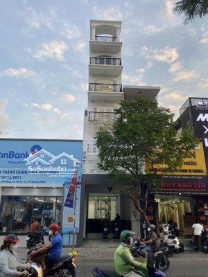 bán nhà mt cách mạng tháng 8 quận 10 dt:4x25m 7 tầng giá 28.5 tỷ đang cho spa thuê 80tr/th)