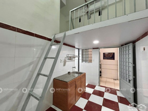 cho thuê phòng gác cao 2m sẵn máy lạnh - thang máy - cạnh công viên gia định - khu sân bay