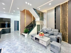 bán nhà lê văn lương 2 tầng lô góc 2 mặt tiền thoáng ngang 4m dài 11m nở hậu 6.6m chỉ 5 tỷ nhỉnh