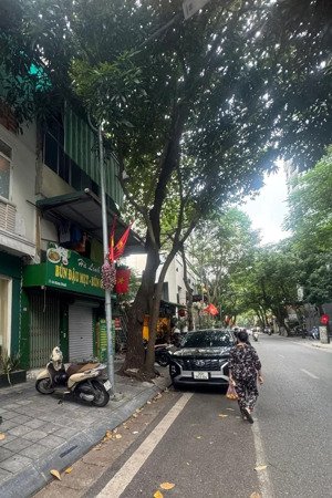 mặt phố nguyễn du vị trí vàng hai bà trưng kinh doanh đỉnh 43m dòng tiền 20 triệu/tháng