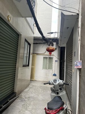 siêu phẩm cực hiếm phân khúc - tt thạch bàn - tiện ích - khu vực đông dân cư sầm uất