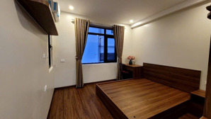 cho thuê căn hộ chung cư 3pn, 2wc, 120m2 tại hoàng quốc việt, nghĩa tân, cầu giấy, 10 triệu va 18tr