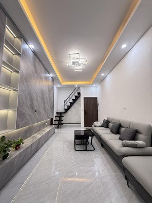 bán tt 3pn, 2wc, kim liên, đống đa, hà nội, 5 tỷ, 118m2, lô góc 3 mặt thoáng, ô tô đỗ chân c thang