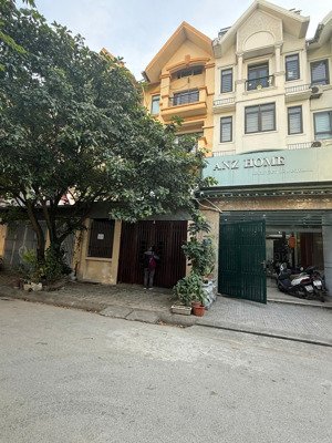 cho thuê nhà lk, vov lương thế vinh, nam từ liêm, nhà siêu đẹp. dt 100m, mt 7m, 4 tầng, giá 35tr