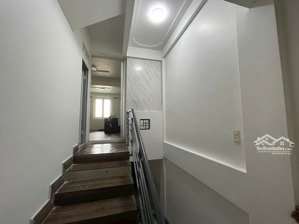 khách sạn phố đường nguyễn thị nghĩa, p2, đà lạt. dt 85m2, 4 lầu 7pn. giá 13.5 tỷ