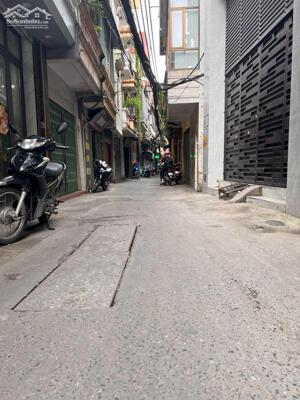 Bán nhà phố Minh Khai, Hoàng Mai 46m, 5 tầng. Giá: 13.8 tỷ. LH: 0327536893