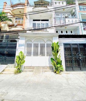 mặt tiền kd lạc long quân q11-4*17-5pn nội thất đầy đủ -chỉ 22tr