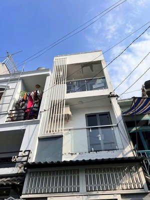 3.88 tỷ tl hẻm xe hơi cách mt 2 căn nhà - nguyễn thượng hiền p1 gv