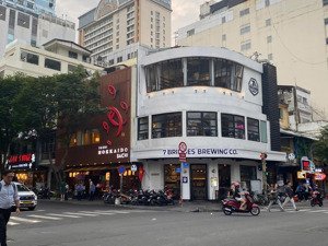 siêu phẩm góc 2 mặt tiền trần nhật duật, quận 1 - dt 6.3 x 23m - 4 tầng - hđt 150 triệu - giá 40 tỷ