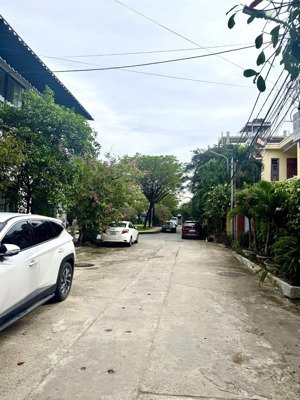 hiếm! vị trí kinh doanh đỉnh khu phố tây an thượng, 253m2, mặt tiền an thượng 22 giá tốt 37.5 tỷ