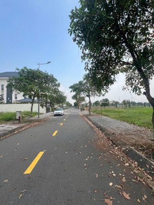 nền biệt thự dt: 222m2 rẻ nhất dự án tiến lộc garden giá chỉ có hơn 20tr/m2