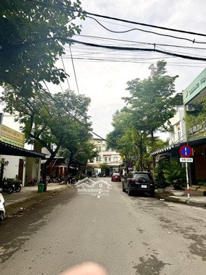 vị trí chiến lược, trung tâm phố du lịch, 174m2, 2 mặt tiền cực hiếm ngô thì sĩ giá tốt 58.5 tỷ