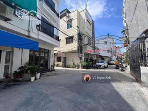 bán nhà lô góc kinh doanh đỉnh đường thư trung, oto đỗ trước cửa