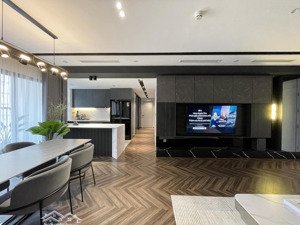 chính chủ cần bán hộ toà 34t trung hoà nhân chính, 159m2, 4 ngủ 3vs, tầng trung, hướng hơi nắng