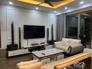 chính chủ cần bán căn thống nhất complex: 3n2vs 122m2 full nt,có slot ôtô, giá 12tỷ, lh: 