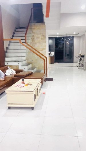 nhà đẹp 3 tầng bàu năng khu vực sống chất lượng cao, mà chỉ 7 tỷ x tiểu học! chỉ cần xách va ly