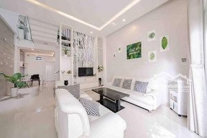 cần bán nhà 3 tầng mặt tiền đường trần thanh mại - khu biển phạm văn đồng