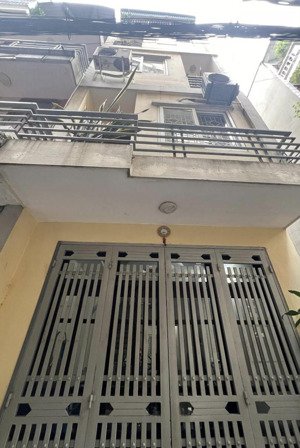 bán nhà phường quan hoa, nhà dân xây 45m2x5t, ngõ thông, ô tô nhỏ, chỉ 13,99 tỷ