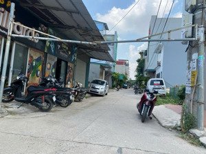 chủ cần tiền bán gấp lô đất đấu giá chương dương phân lô vỉa hè kinh doanh cam kết rẻ hơn đất dân