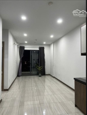 chính chủ cần bán căn 2pn có sẵn hd thuê, sổ sẵn công chứng ngay. lh 