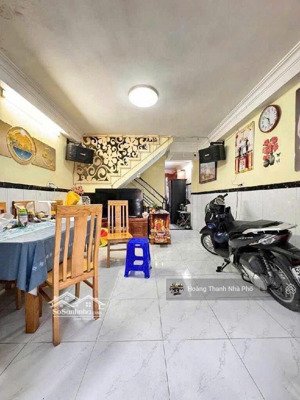 bán nhà chiến lược - 3 tầng - 4pn - 3.5x10m - hẻm xe hơi - 4.3 tỷ
