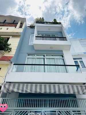 chủ cần tiền đầu tư bán nhà ung văn khiêm hẻm xe hơi 48.2m2 giá lấy lộc