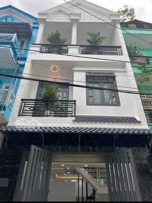 chỉ cần 6tỷ25 có ngày nhà nguyễn bỉnh khiêm-quận 1 diện tích 79,9m2 gần đại học mở cho thuê 29tr/th