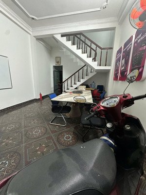 bán nhà 3 tầng đường chu mạnh trinh , đà nẵng. lh tuyết