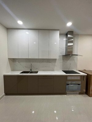 cho thuê chính chủ căn hộ 2pn có nội thất cơ bản ngay sân bay tân sơn nhất nhà mới đẹp chỉ 15 triệu