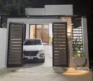 cho thuê nhà khu phân lô đường bưởi 70m2 x4 tầng, đường ô tô, full đồ cơ bản. giá 25tr/th