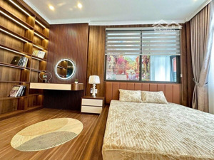 chính chủ bán nhà đẹp trung tâm cầu giấy phố nguyễn khang 2 mặt ngõ móng 7 tầng, 45m2 13tỷ6(tl)