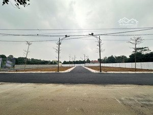 chính chủ cần bán 110m2 2 mặt tiền trước sau tại xã hòa lạc