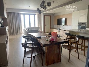 cho thuê căn 2pn đảo kim cương phòng khách lớn, view sông sài gòn, full nội thất gỗ