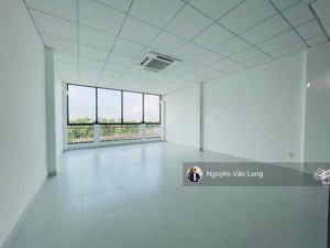 cho thuê shophouse mặt tiền song hành htcb có thang máy, nhà mới hoàn thiện chưa qua sử dụng