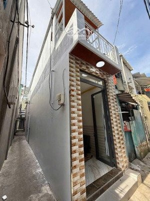 hoa hồng 50 triệu gửi anh chị nhờ bán giúp nhà lê đại hành p11 q11