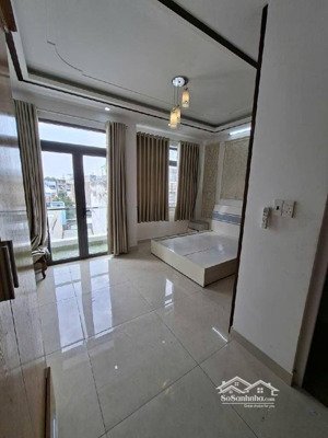 hxh vào nhà-mới đẹp ở ngay-59m2-ngang 4,82m-no hậu-5 tầng-4pn-6wc-nguyễn văn khối p9 gv-chỉ 8tỷ tl