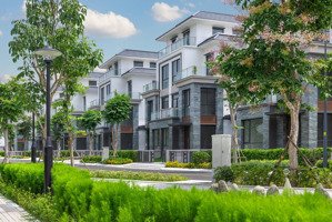 bán nhà phố khang điền - quận 2 - the gladia by the water , lh em xem nhà thực tế nha 