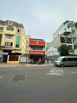 mặt tiền siêu phẩm nguyễn thiện thuật, quận 3 - diện tích: 5.9m x 21m công nhận: 122m2