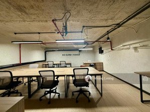 cho thuê shop sarica full nội thất như ảnh 100%, 80 nhân sự ngồi, sẵn máy lạnh, vtri trung tâm sala